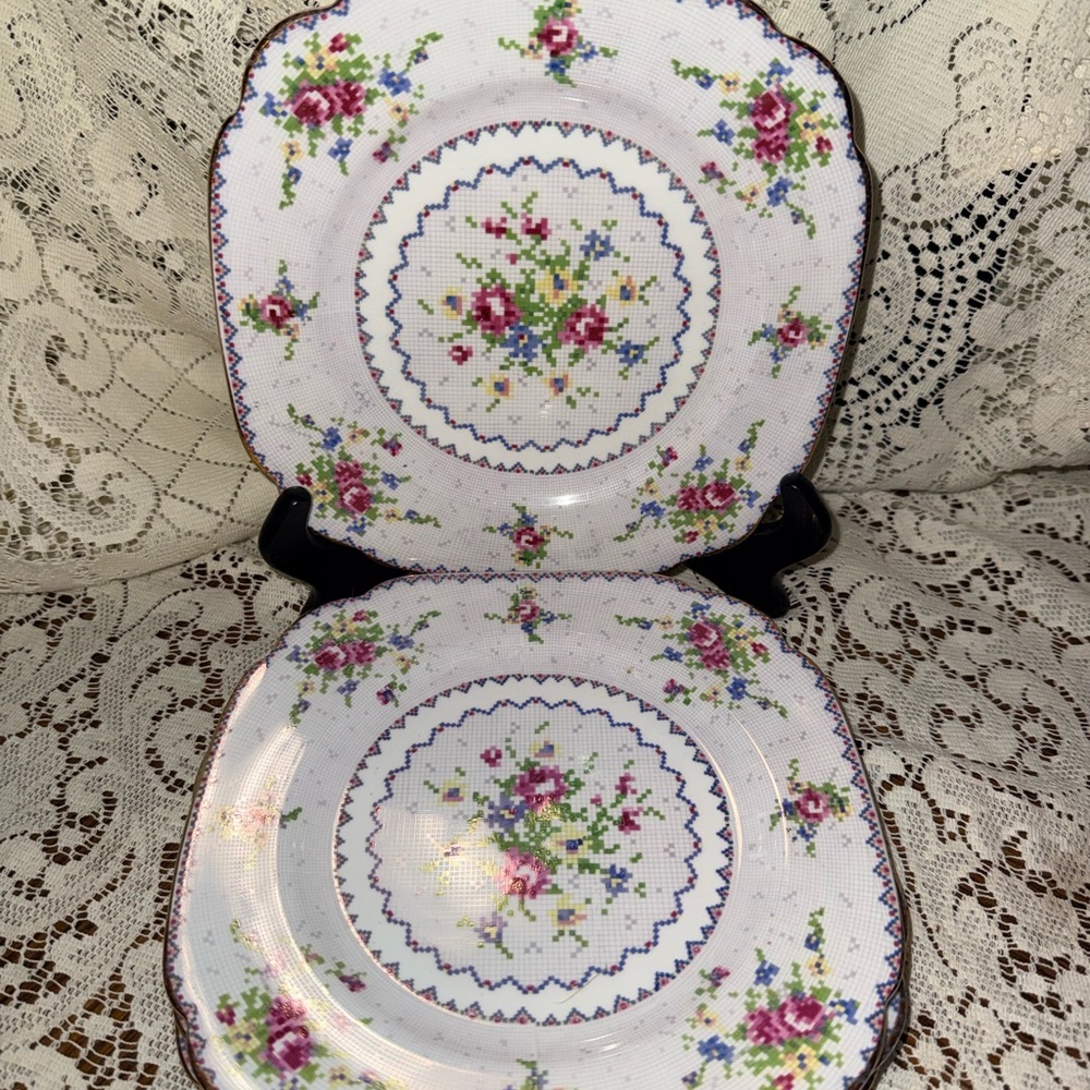Vintage Royal Albert Porcelain Lunch / Salad Plate Set of 5